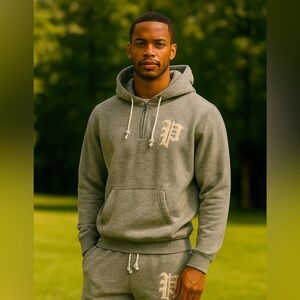 Here are 3 short style tips for the grey “P” sweatsuit.